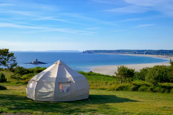 Spa tent with sea view